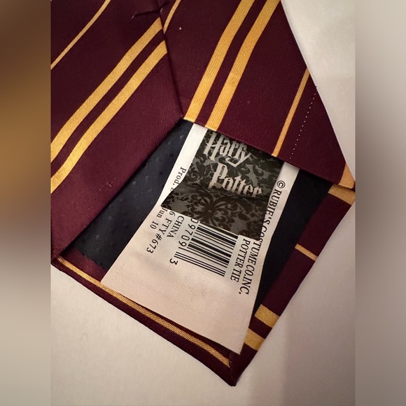 Harry Potter Halloween Costume accessories - wand, Gryffindor scarf, and tie - Picture 4 of 6